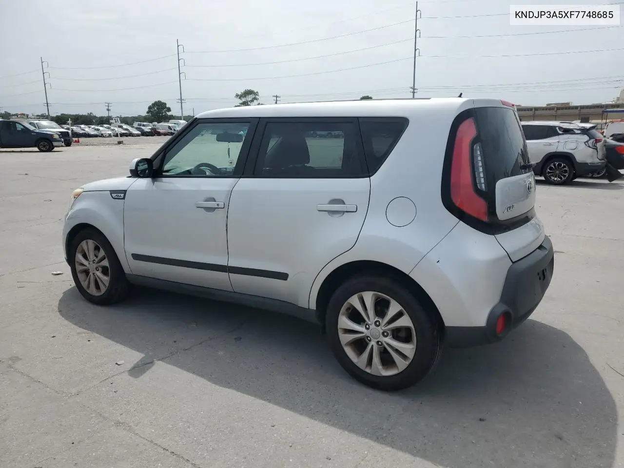 2015 Kia Soul + VIN: KNDJP3A5XF7748685 Lot: 62927905