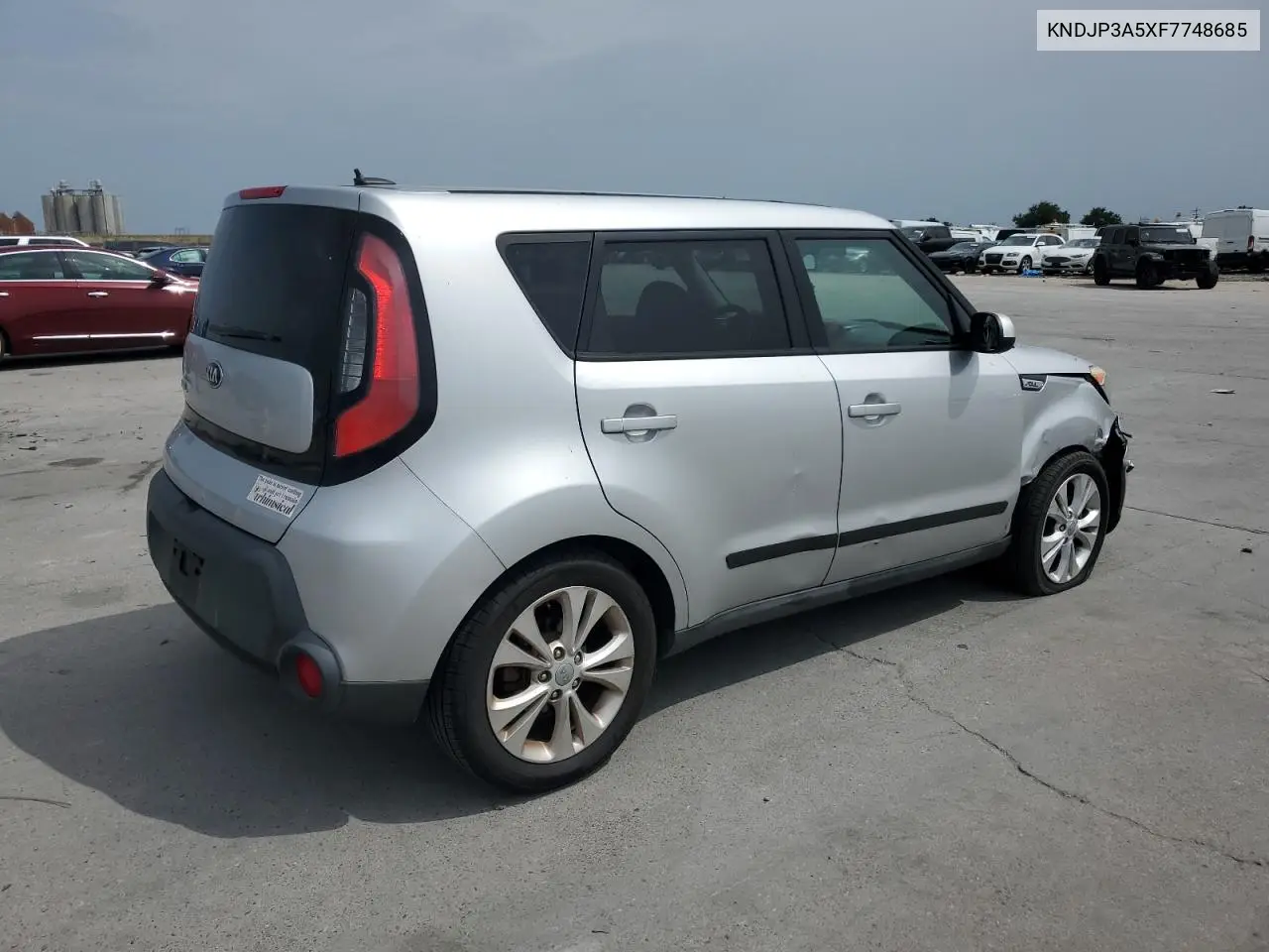 2015 Kia Soul + VIN: KNDJP3A5XF7748685 Lot: 62927905
