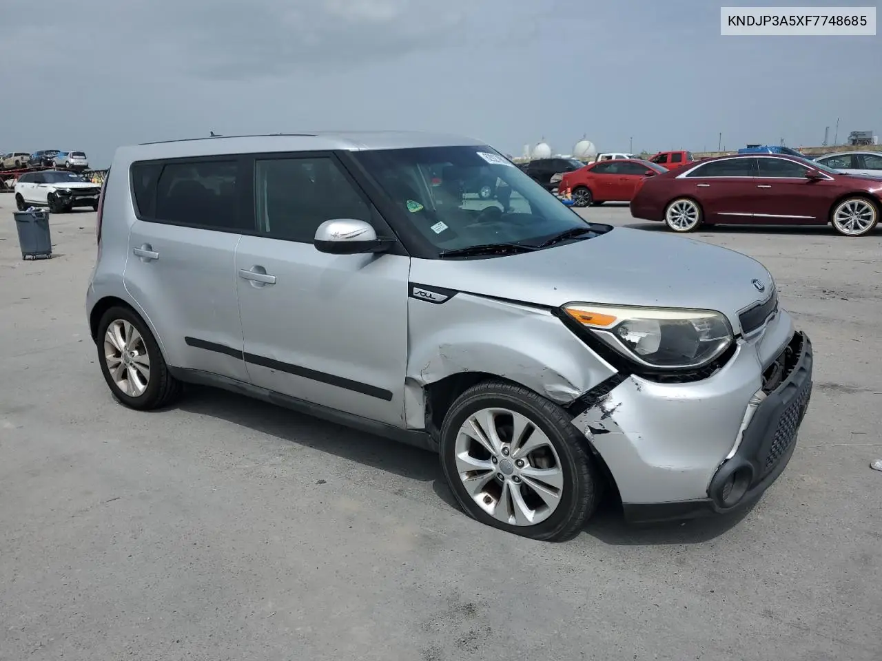 2015 Kia Soul + VIN: KNDJP3A5XF7748685 Lot: 62927905