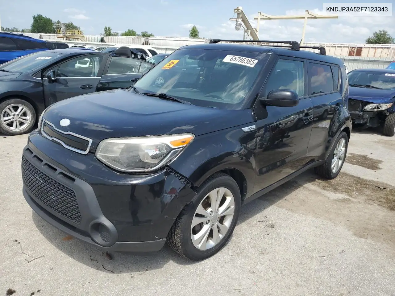 2015 Kia Soul + VIN: KNDJP3A52F7123343 Lot: 65786385