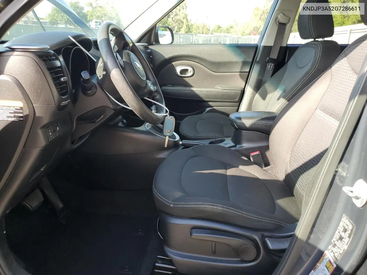 2016 Kia Soul + VIN: KNDJP3A52G7286611 Lot: 57131685