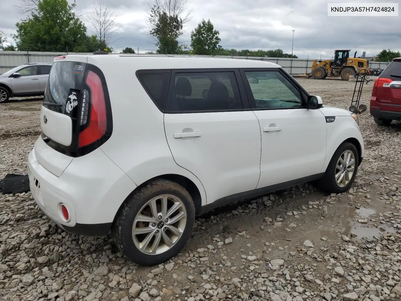 2017 Kia Soul + VIN: KNDJP3A57H7424824 Lot: 62897335