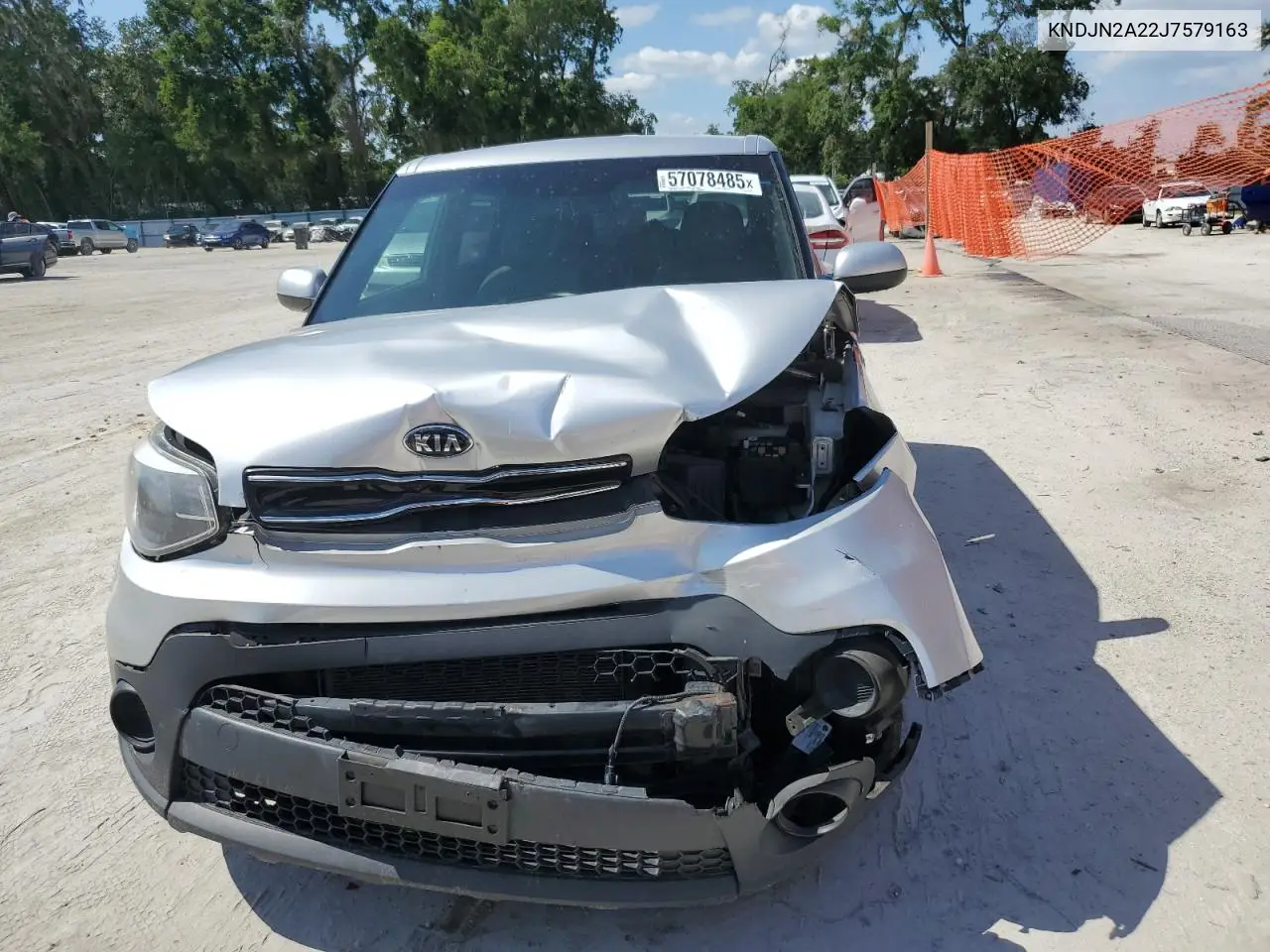2018 Kia Soul VIN: KNDJN2A22J7579163 Lot: 57078485