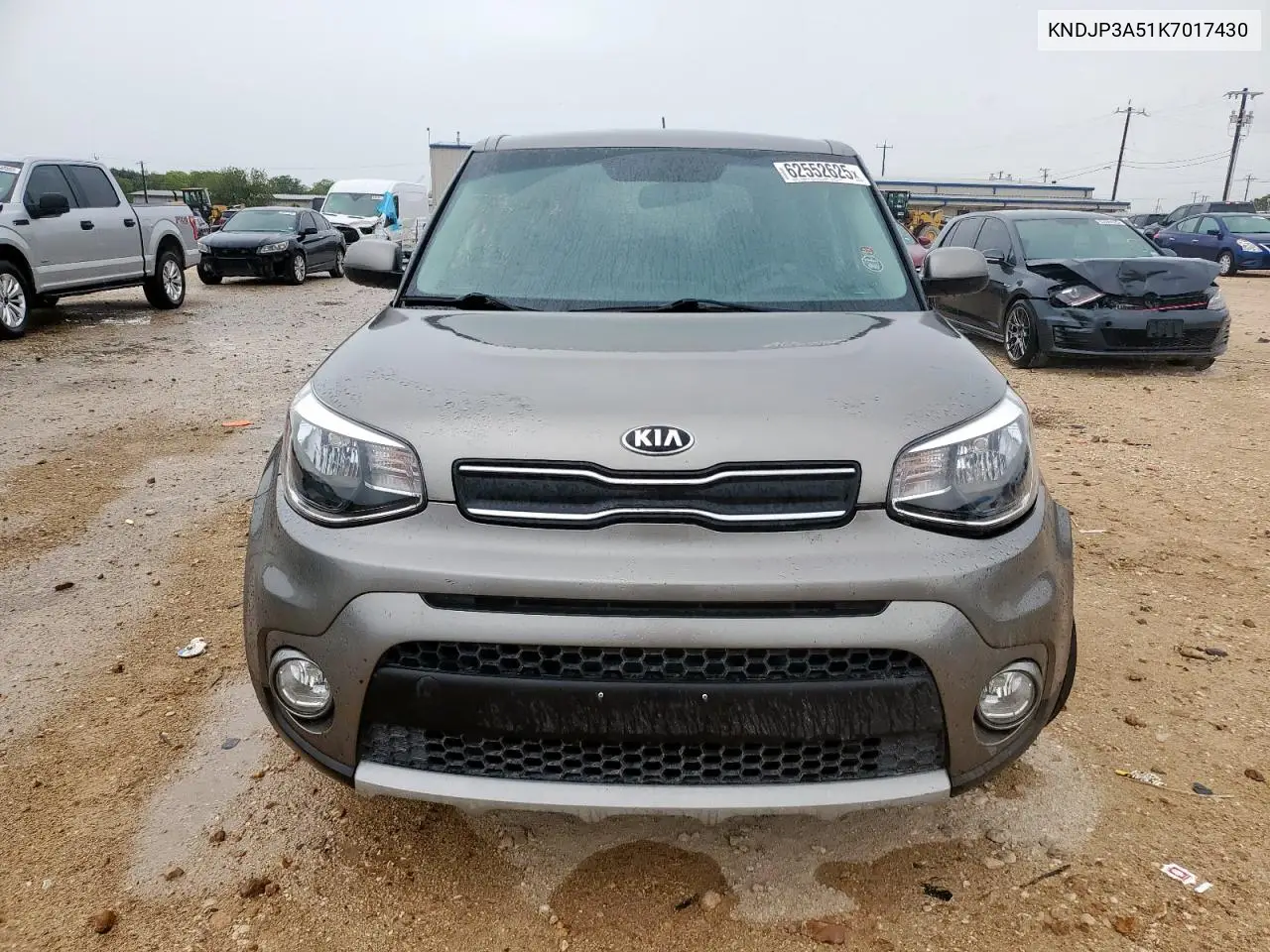 2019 Kia Soul + VIN: KNDJP3A51K7017430 Lot: 62552625