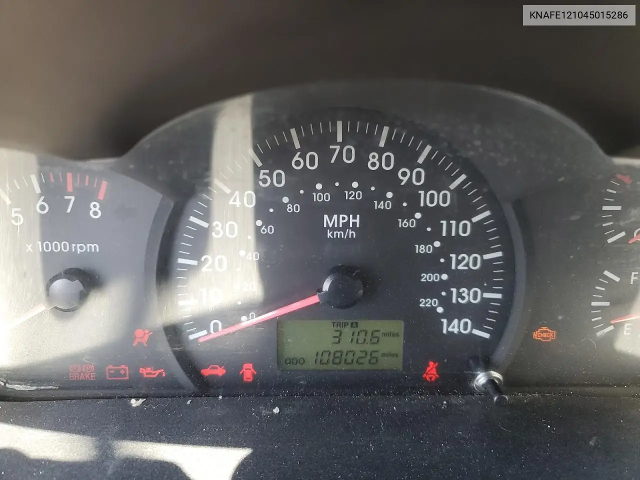 2004 Kia Spectra Lx VIN: KNAFE121045015286 Lot: 62996985