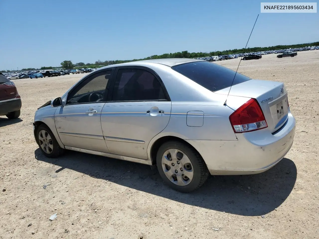 2005 Kia Spectra Ex VIN: KNAFE221895603434 Lot: 56798675