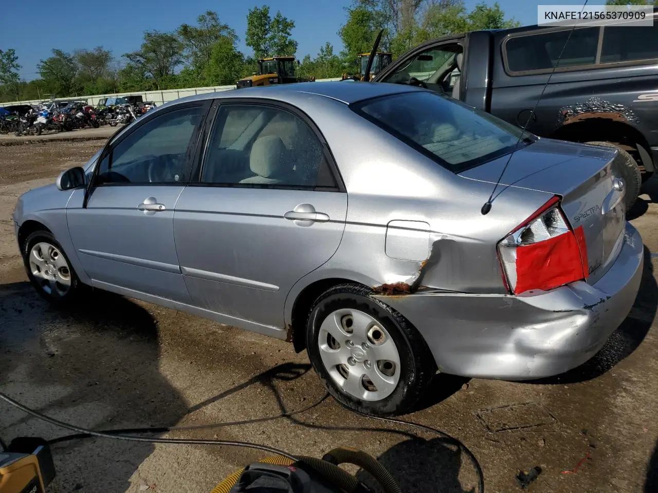 2006 Kia Spectra Lx VIN: KNAFE121565370909 Lot: 56572995