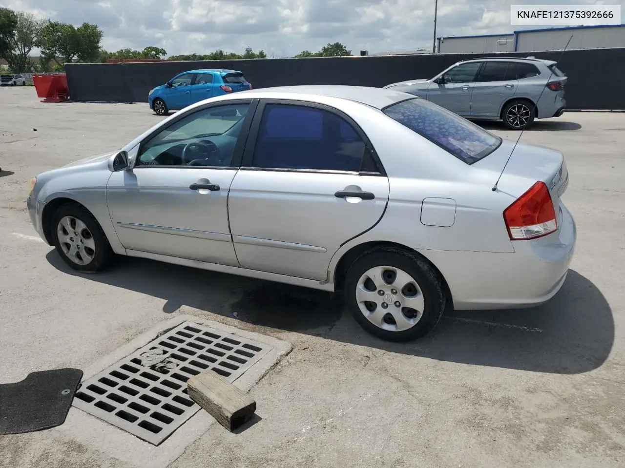 2007 Kia Spectra Ex VIN: KNAFE121375392666 Lot: 61555835