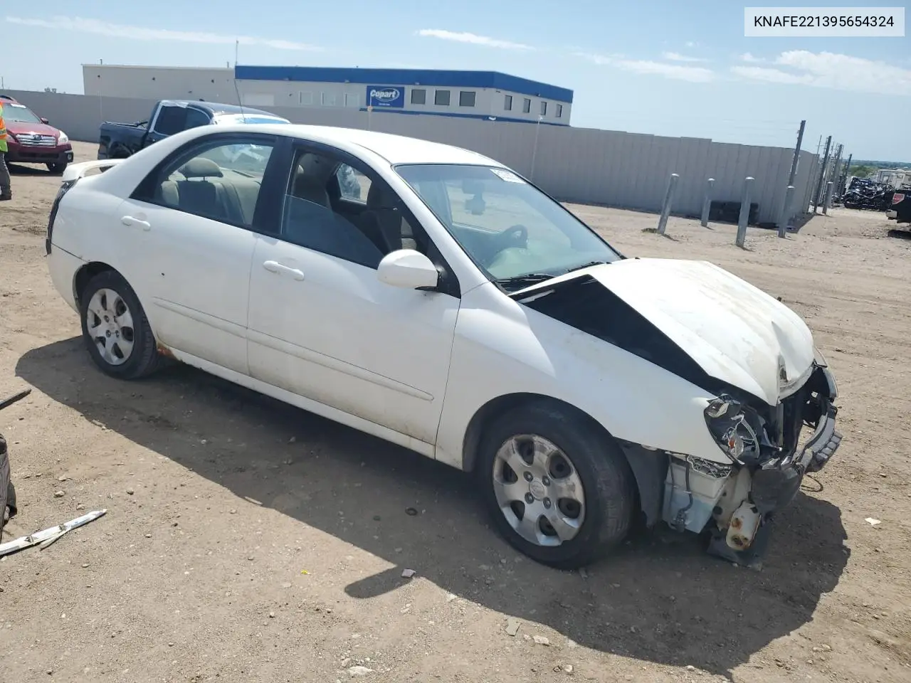 2009 Kia Spectra Ex VIN: KNAFE221395654324 Lot: 61235355