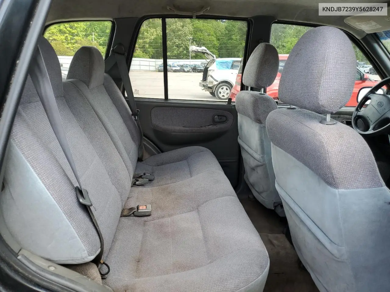 2000 Kia Sportage VIN: KNDJB7239Y5628247 Lot: 52766485