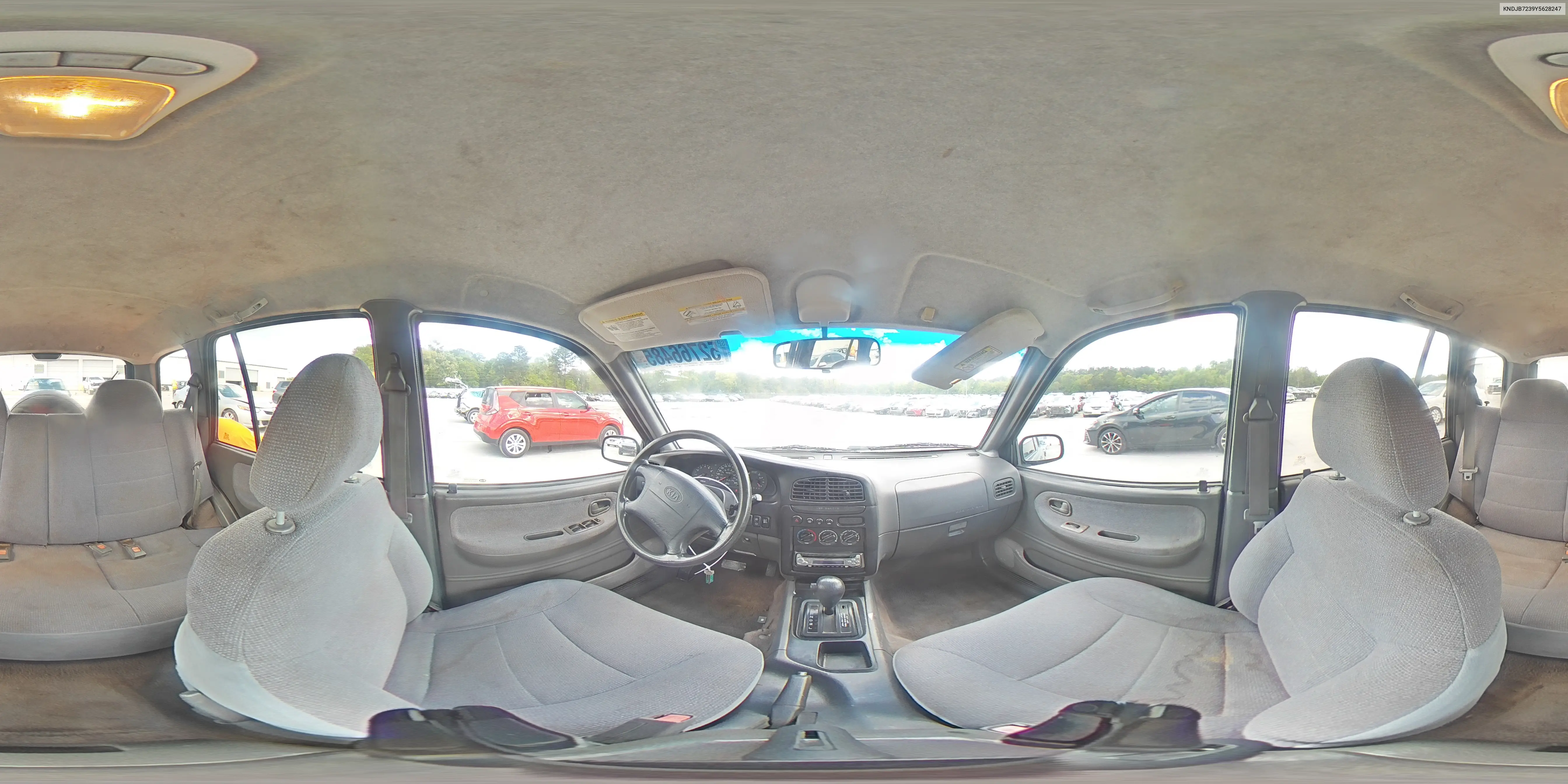 2000 Kia Sportage VIN: KNDJB7239Y5628247 Lot: 52766485