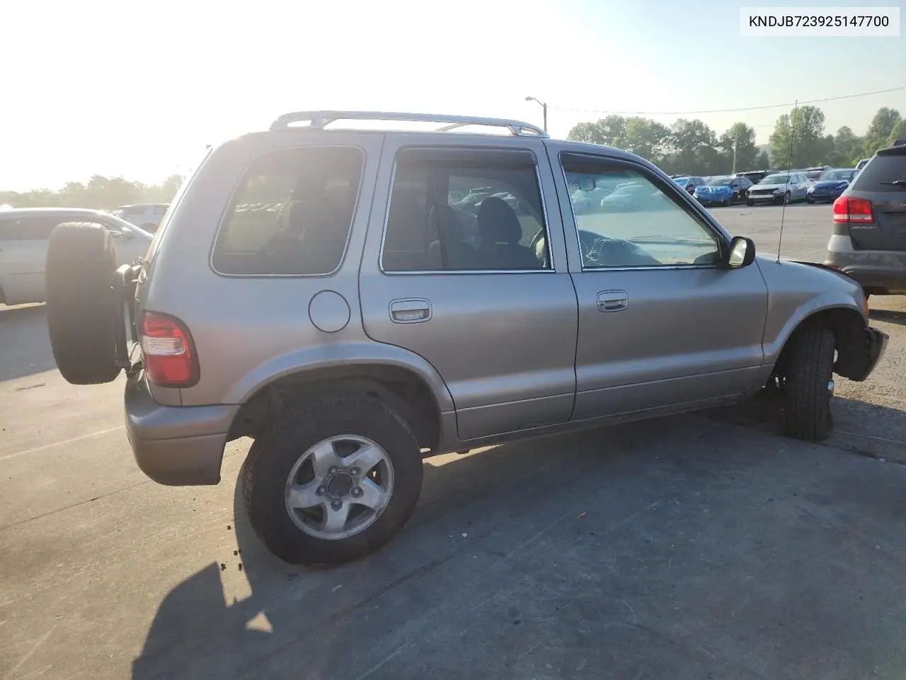 2002 Kia Sportage VIN: KNDJB723925147700 Lot: 62453525