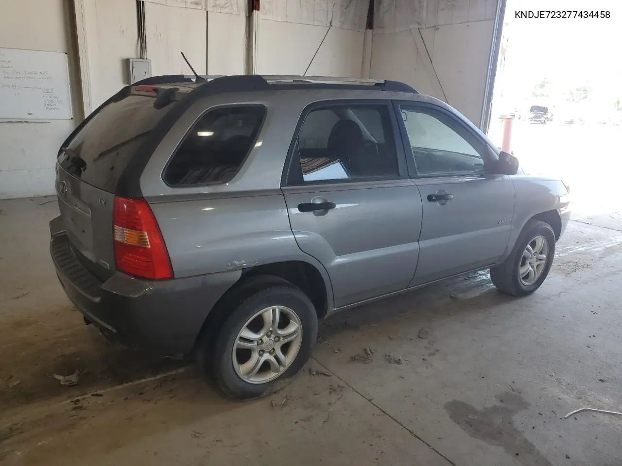 2007 Kia Sportage Ex VIN: KNDJE723277434458 Lot: 61895515
