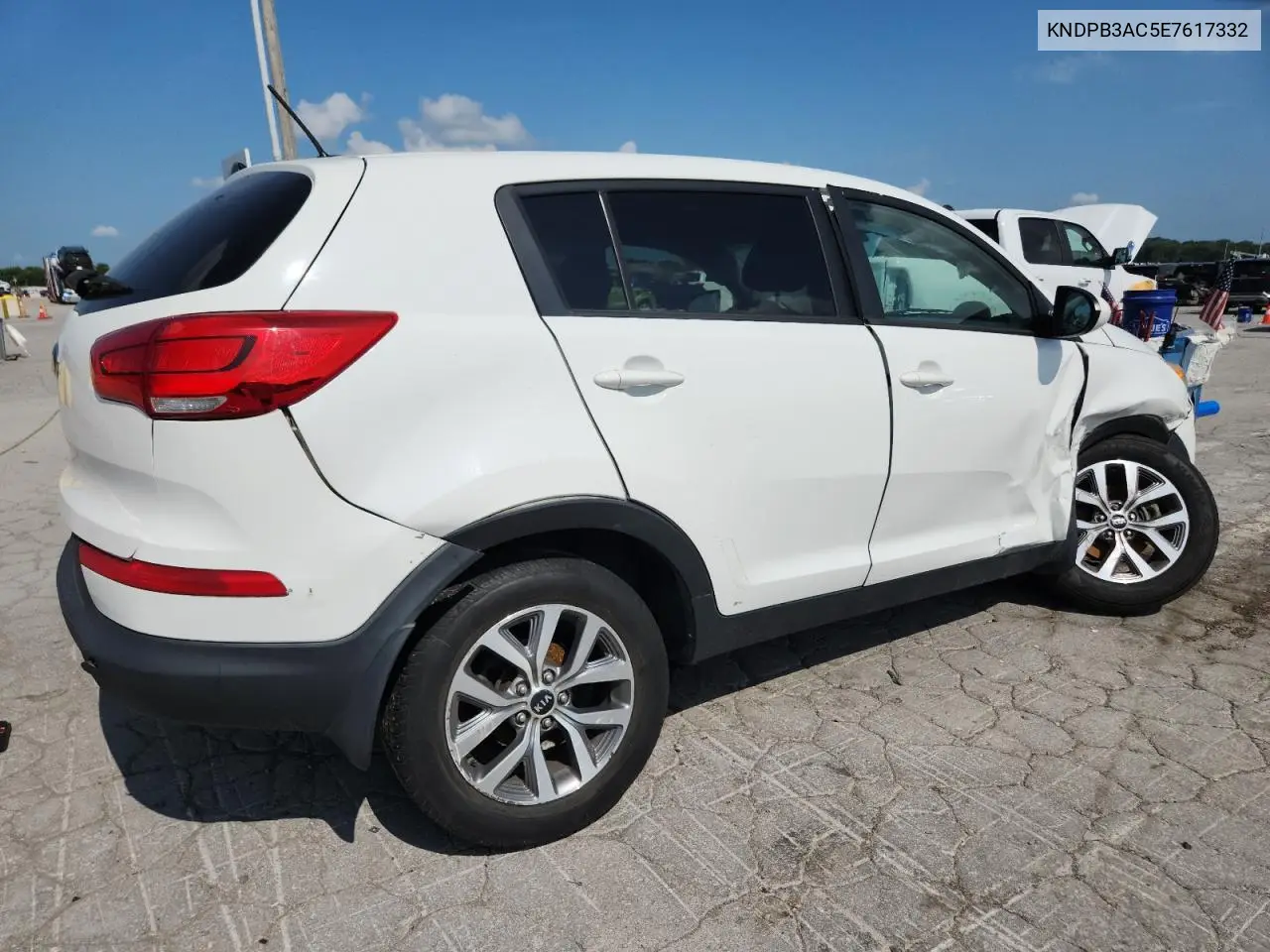 2014 Kia Sportage Base VIN: KNDPB3AC5E7617332 Lot: 65923235