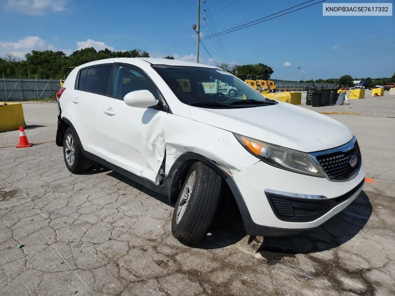 2014 Kia Sportage Base VIN: KNDPB3AC5E7617332 Lot: 65923235