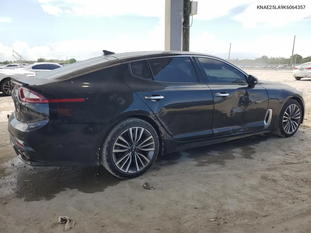 2019 Kia Stinger Premium VIN: KNAE25LA9K6064357 Lot: 64269165