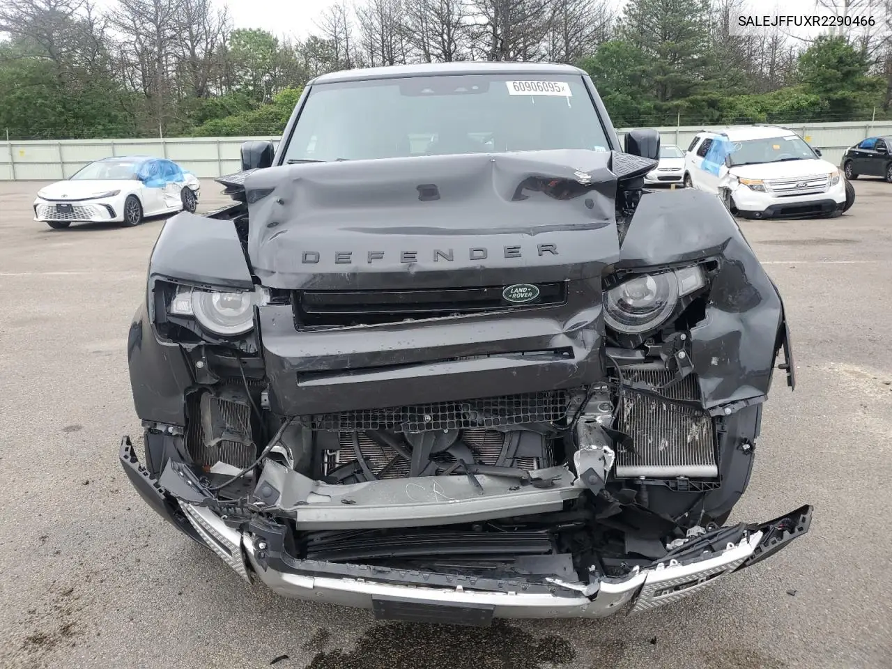2024 Land Rover Defender 130 S VIN: SALEJFFUXR2290466 Lot: 60906095