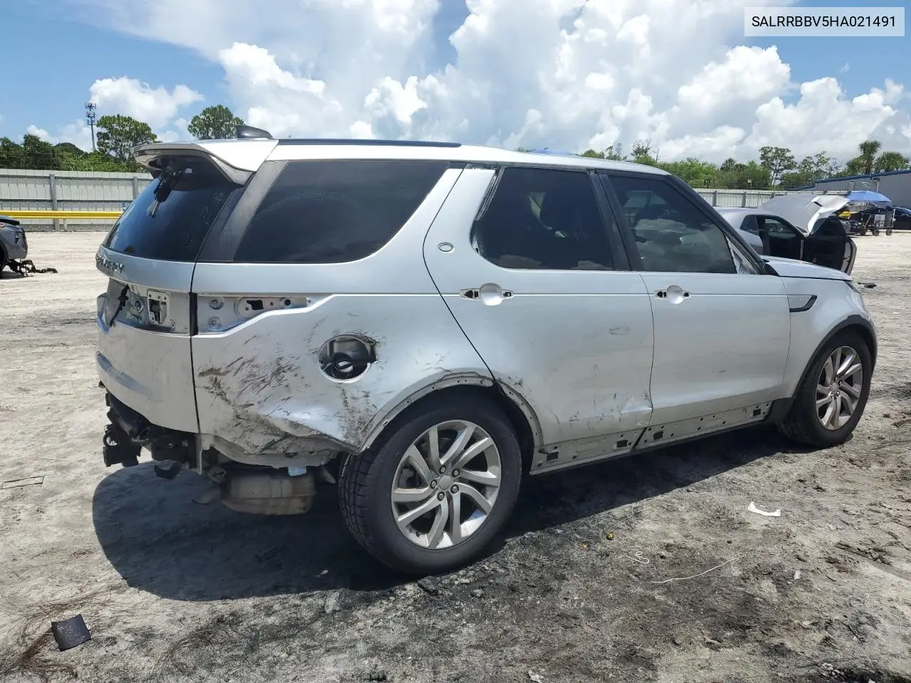 2017 Land Rover Discovery Hse VIN: SALRRBBV5HA021491 Lot: 62118715