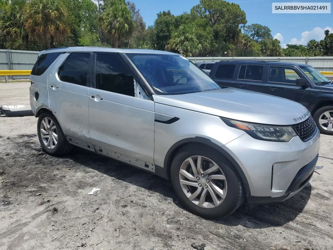 2017 Land Rover Discovery Hse VIN: SALRRBBV5HA021491 Lot: 62118715