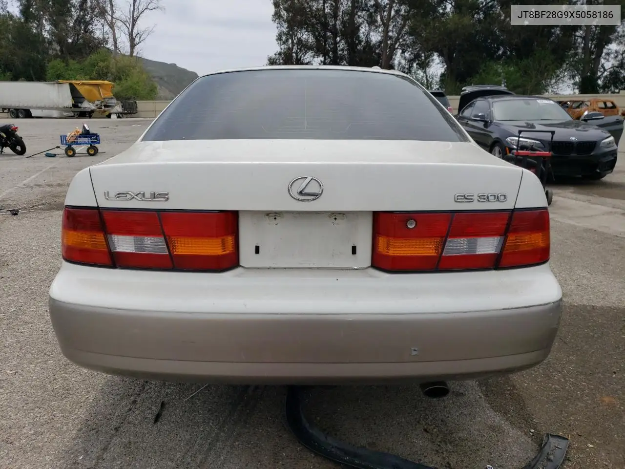 1999 Lexus Es 300 VIN: JT8BF28G9X5058186 Lot: 53206205