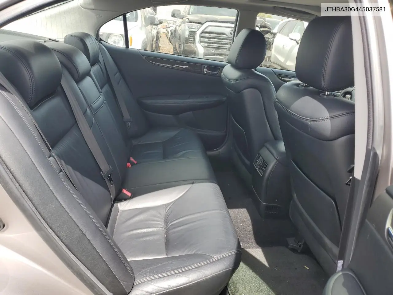 2004 Lexus Es 330 VIN: JTHBA30G445037581 Lot: 56790305