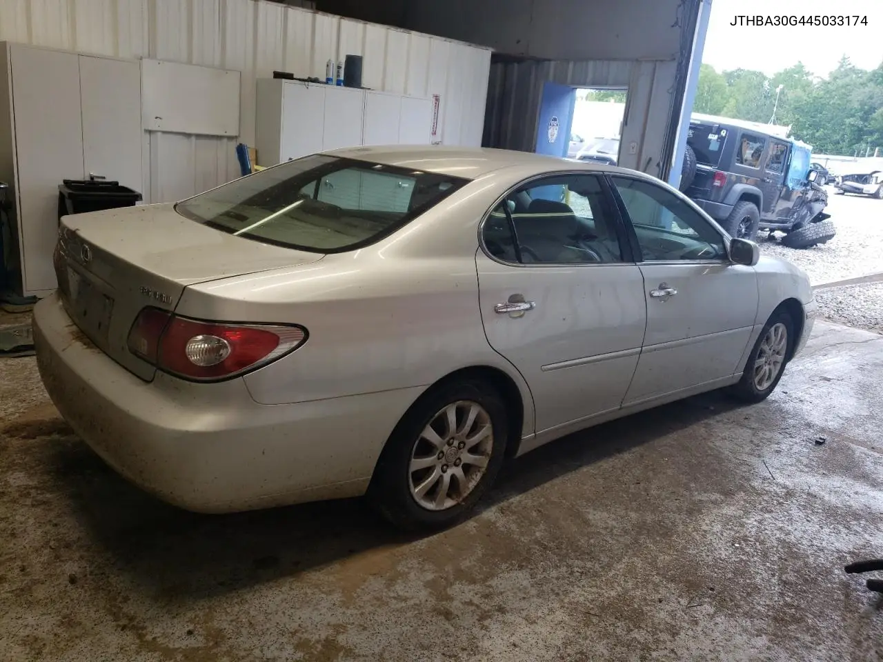2004 Lexus Es 330 VIN: JTHBA30G445033174 Lot: 61621055