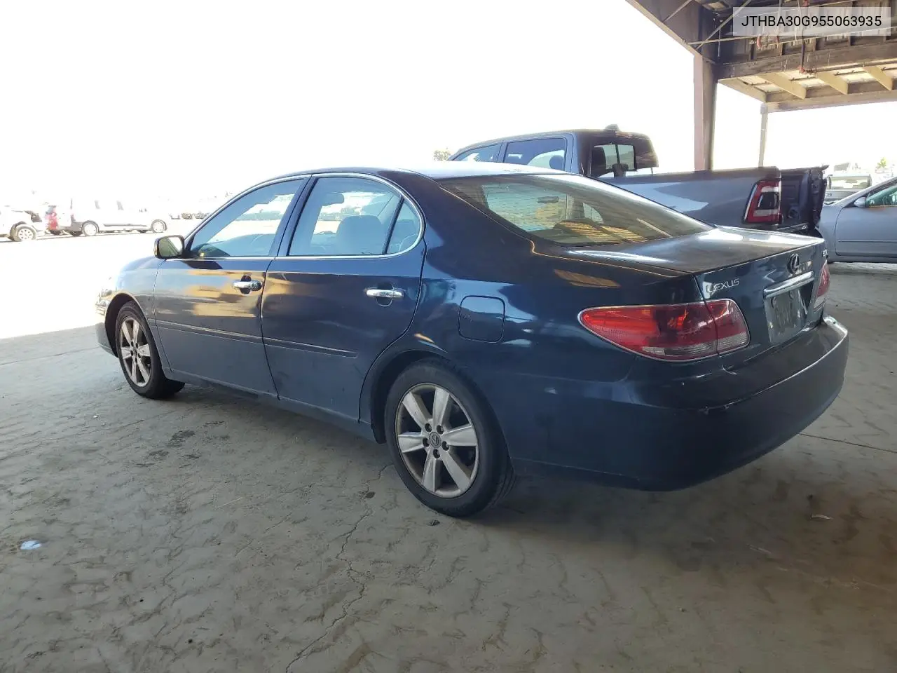 2005 Lexus Es 330 VIN: JTHBA30G955063935 Lot: 56496145