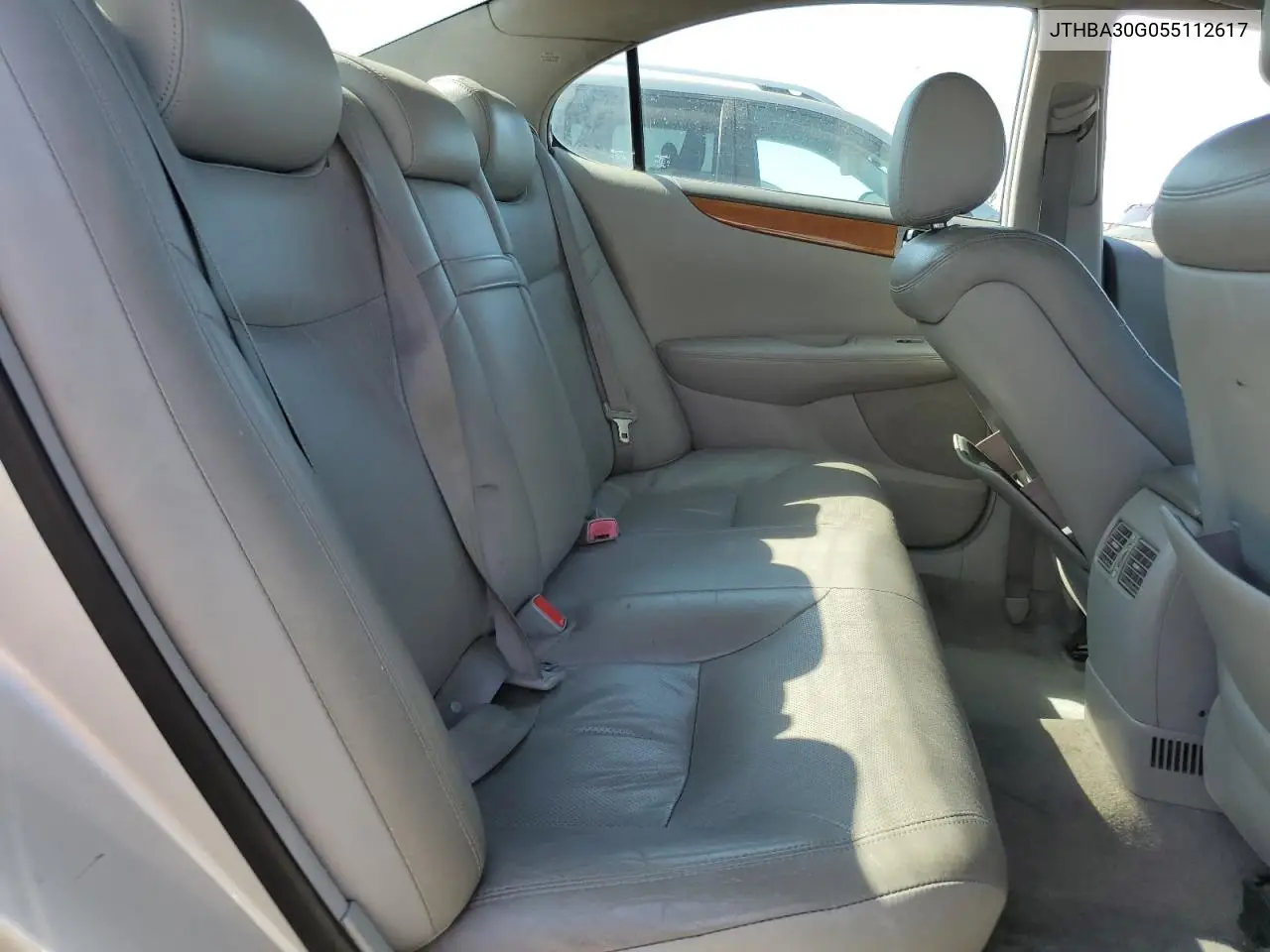 2005 Lexus Es 330 VIN: JTHBA30G055112617 Lot: 60731255