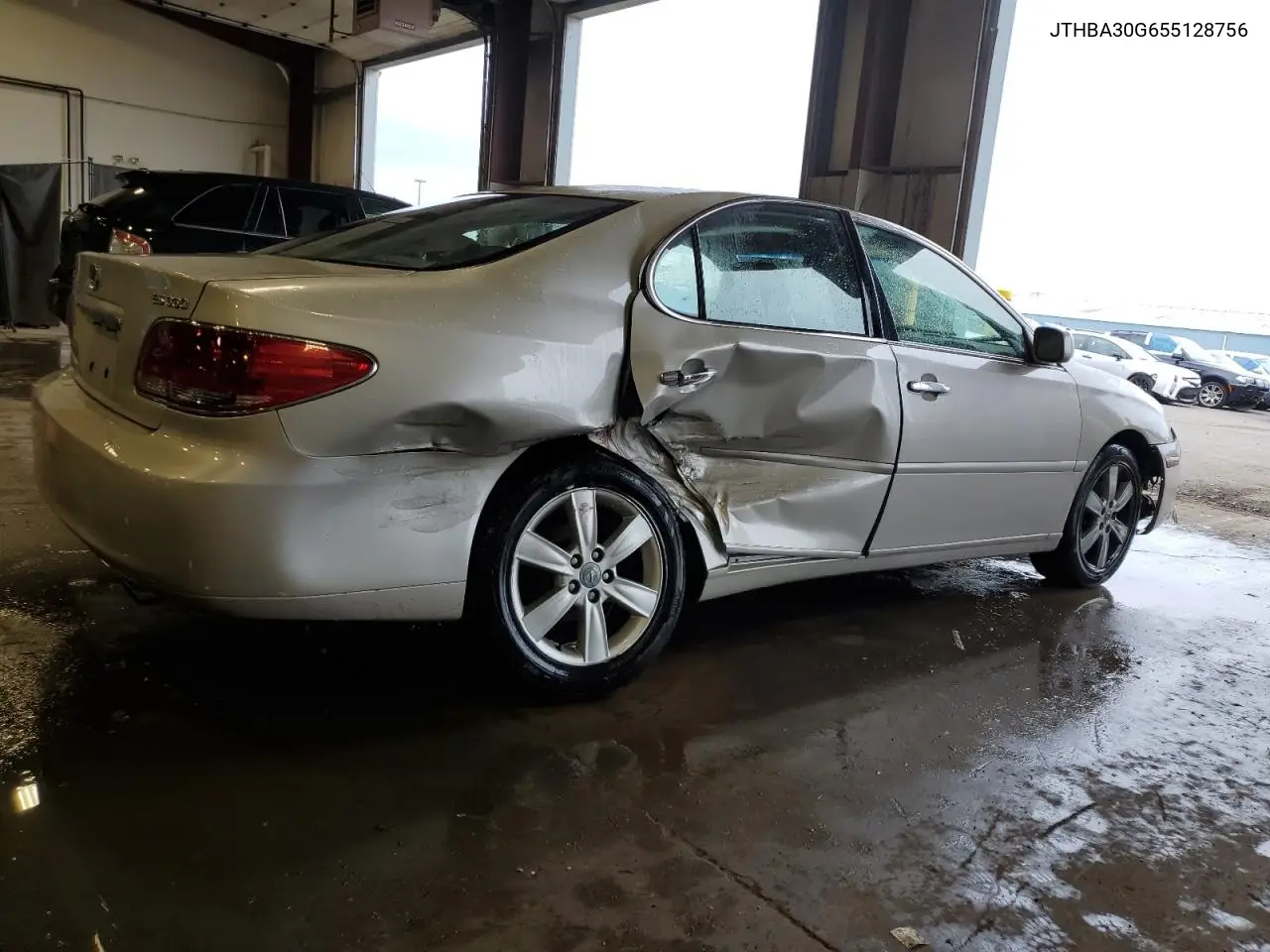 2005 Lexus Es 330 VIN: JTHBA30G655128756 Lot: 62740625