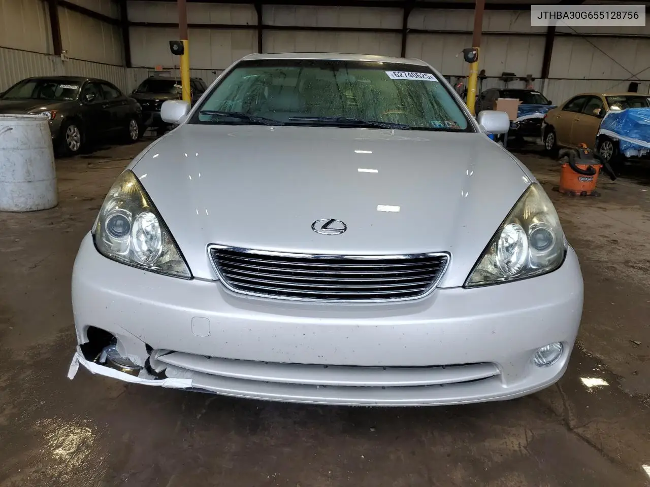 2005 Lexus Es 330 VIN: JTHBA30G655128756 Lot: 62740625