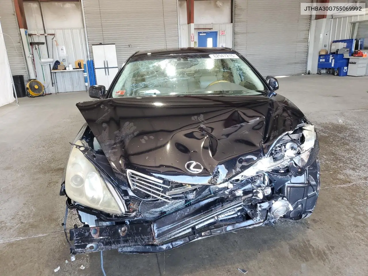 2005 Lexus Es 330 VIN: JTHBA30G755069992 Lot: 62947215