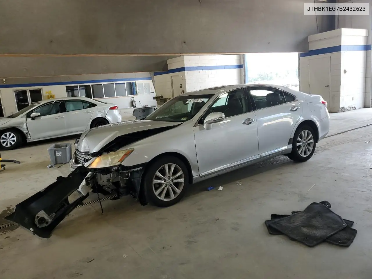 2011 Lexus Es 350 VIN: JTHBK1EG7B2432623 Lot: 63009805