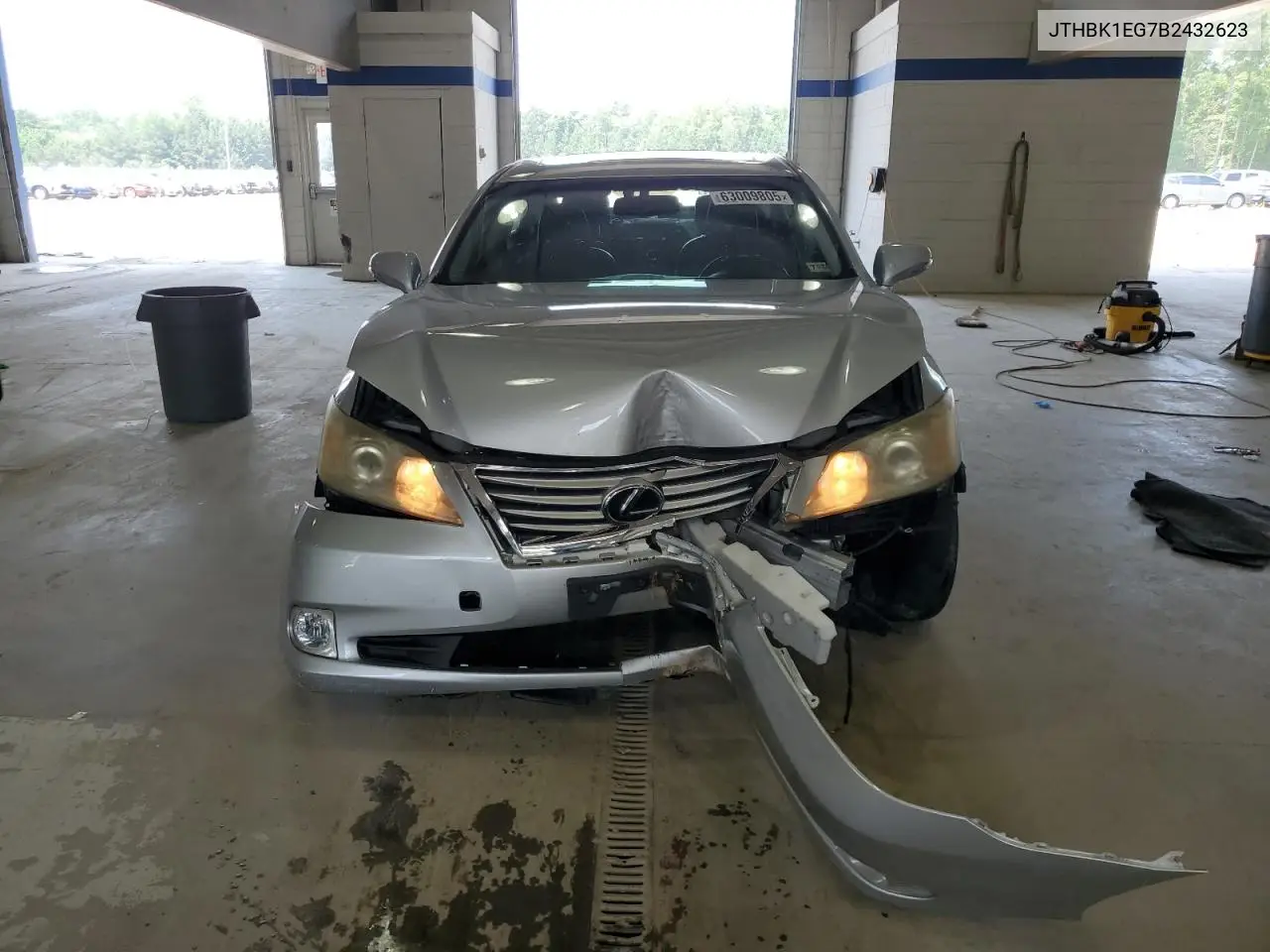 2011 Lexus Es 350 VIN: JTHBK1EG7B2432623 Lot: 63009805