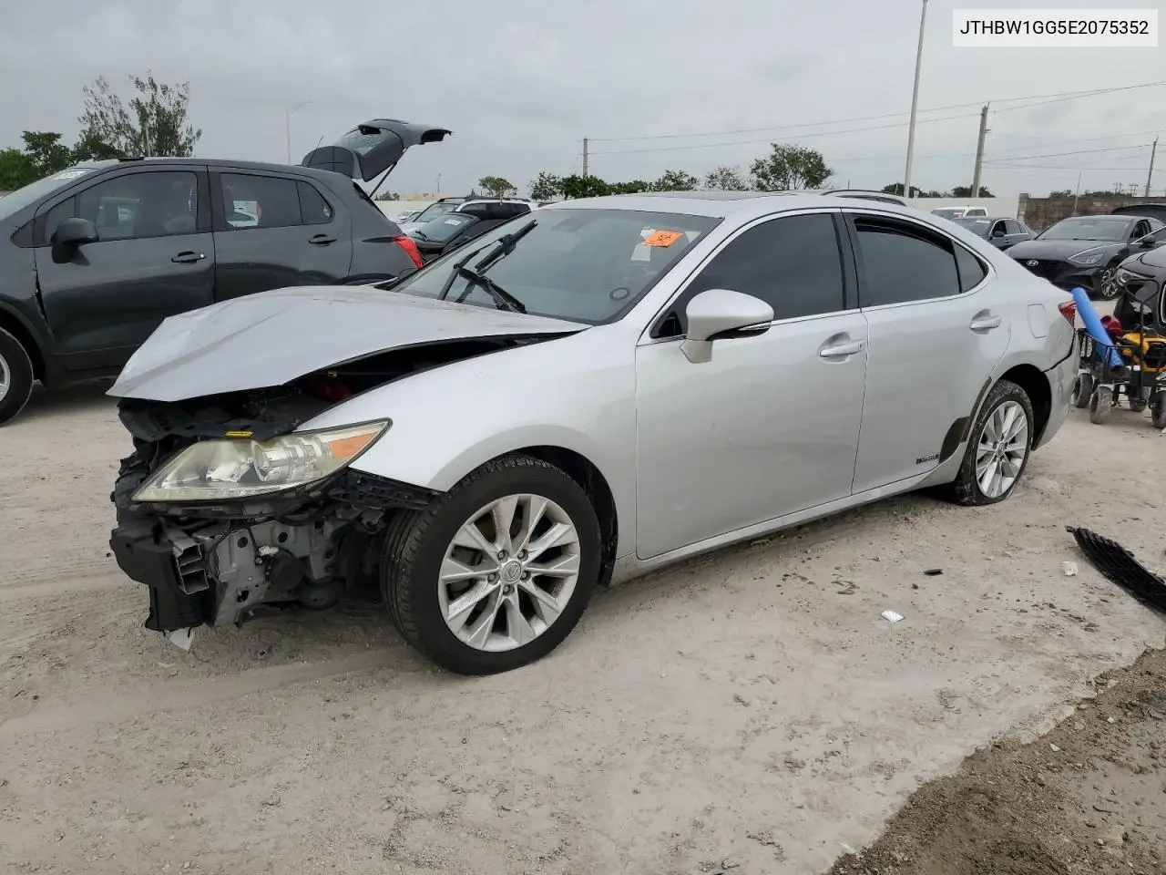 2014 Lexus Es 300H VIN: JTHBW1GG5E2075352 Lot: 62582765