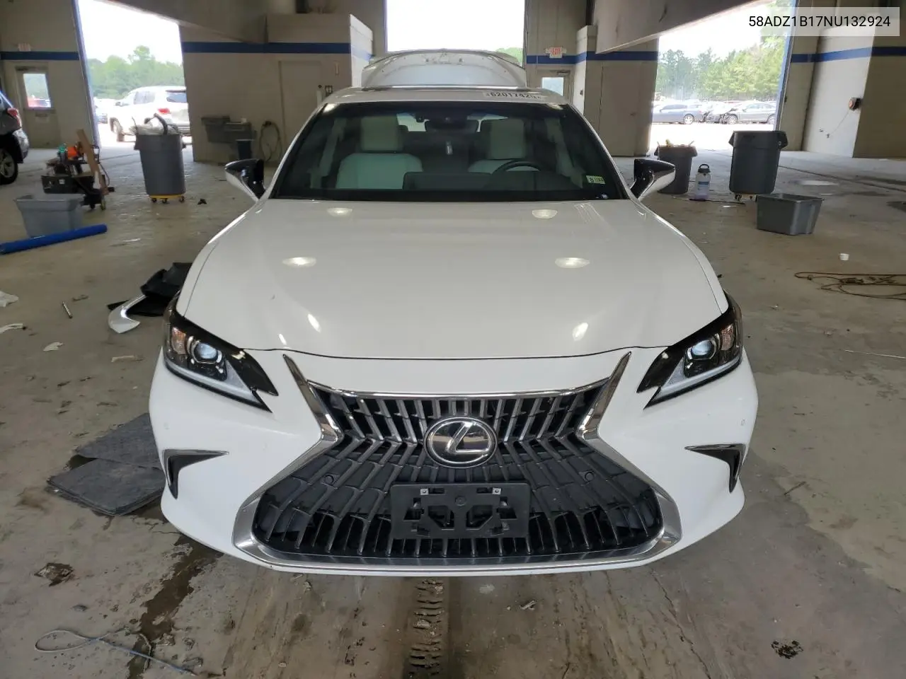 2022 Lexus Es 350 Base VIN: 58ADZ1B17NU132924 Lot: 62017425
