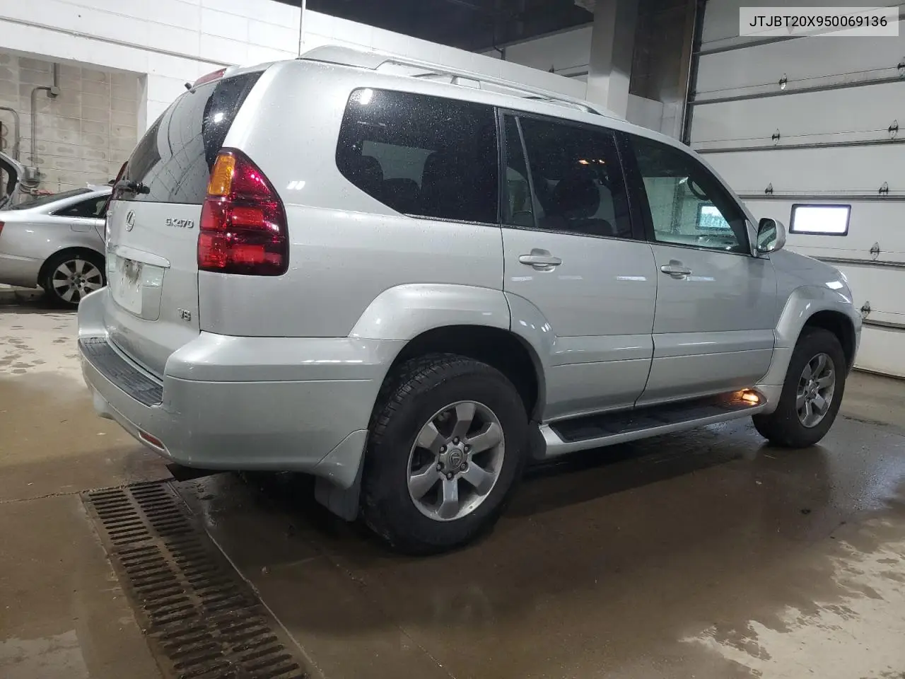 2005 Lexus Gx 470 VIN: JTJBT20X950069136 Lot: 60593625