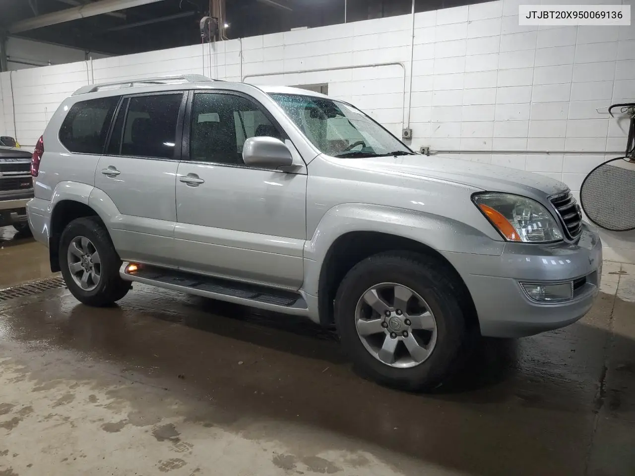 2005 Lexus Gx 470 VIN: JTJBT20X950069136 Lot: 60593625