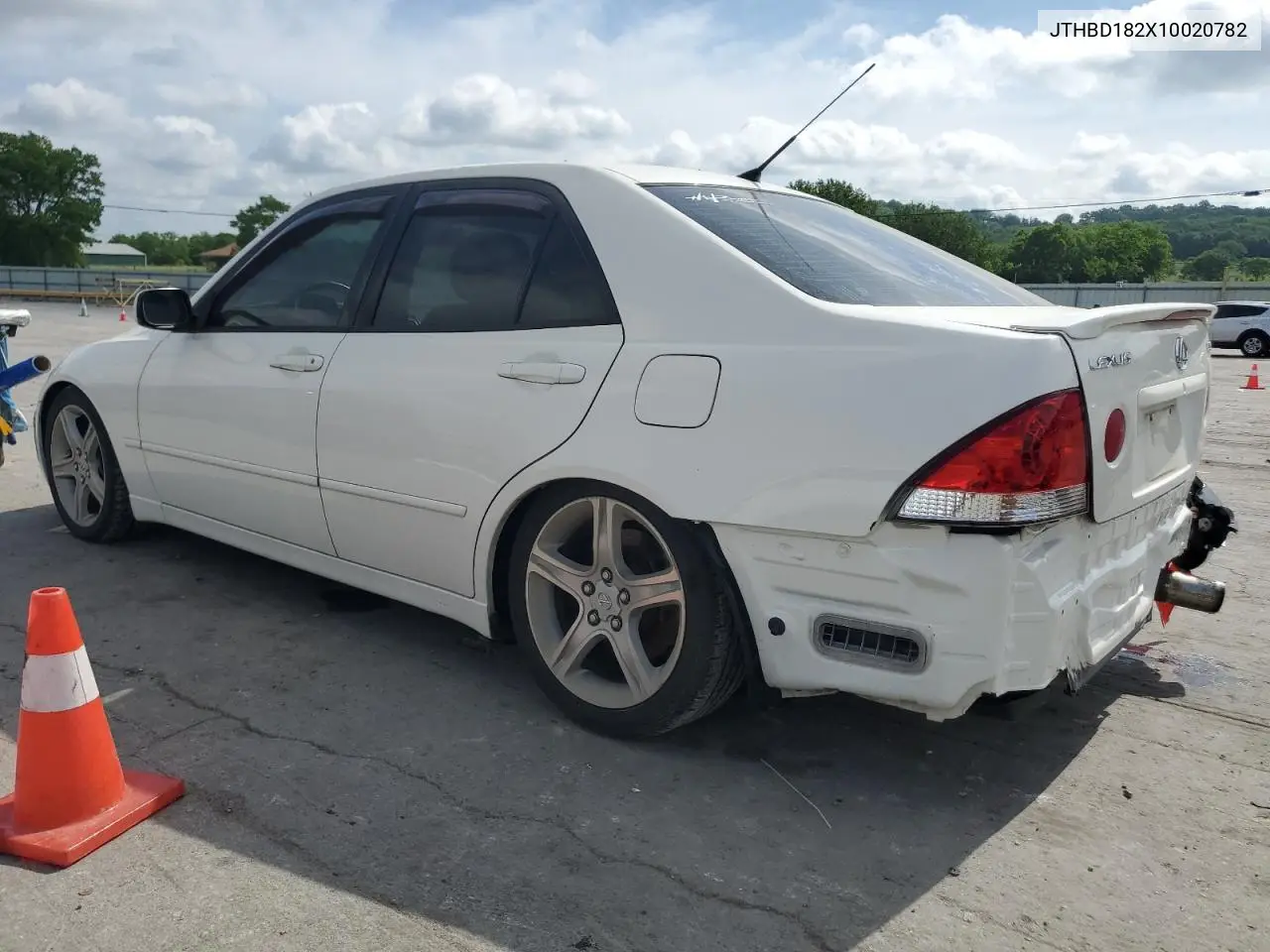2001 Lexus Is 300 VIN: JTHBD182X10020782 Lot: 55508775