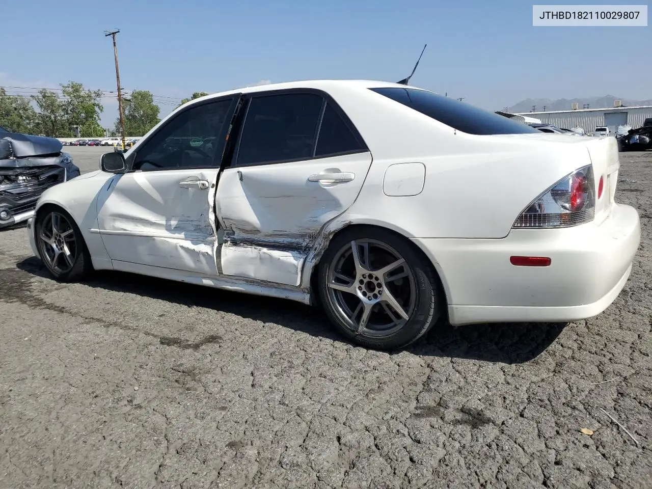 2001 Lexus Is 300 VIN: JTHBD182110029807 Lot: 56356605