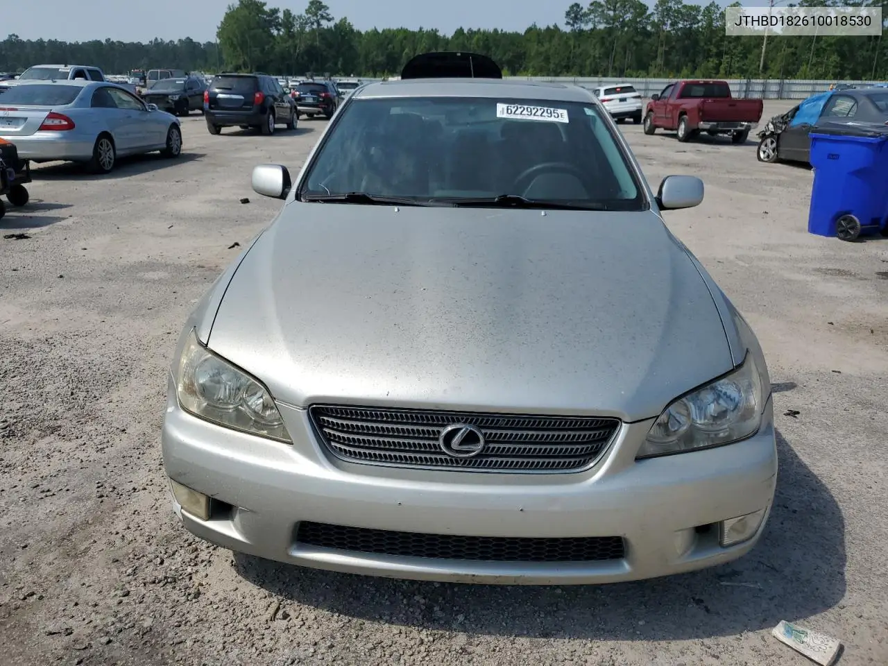 2001 Lexus Is 300 VIN: JTHBD182610018530 Lot: 62292295