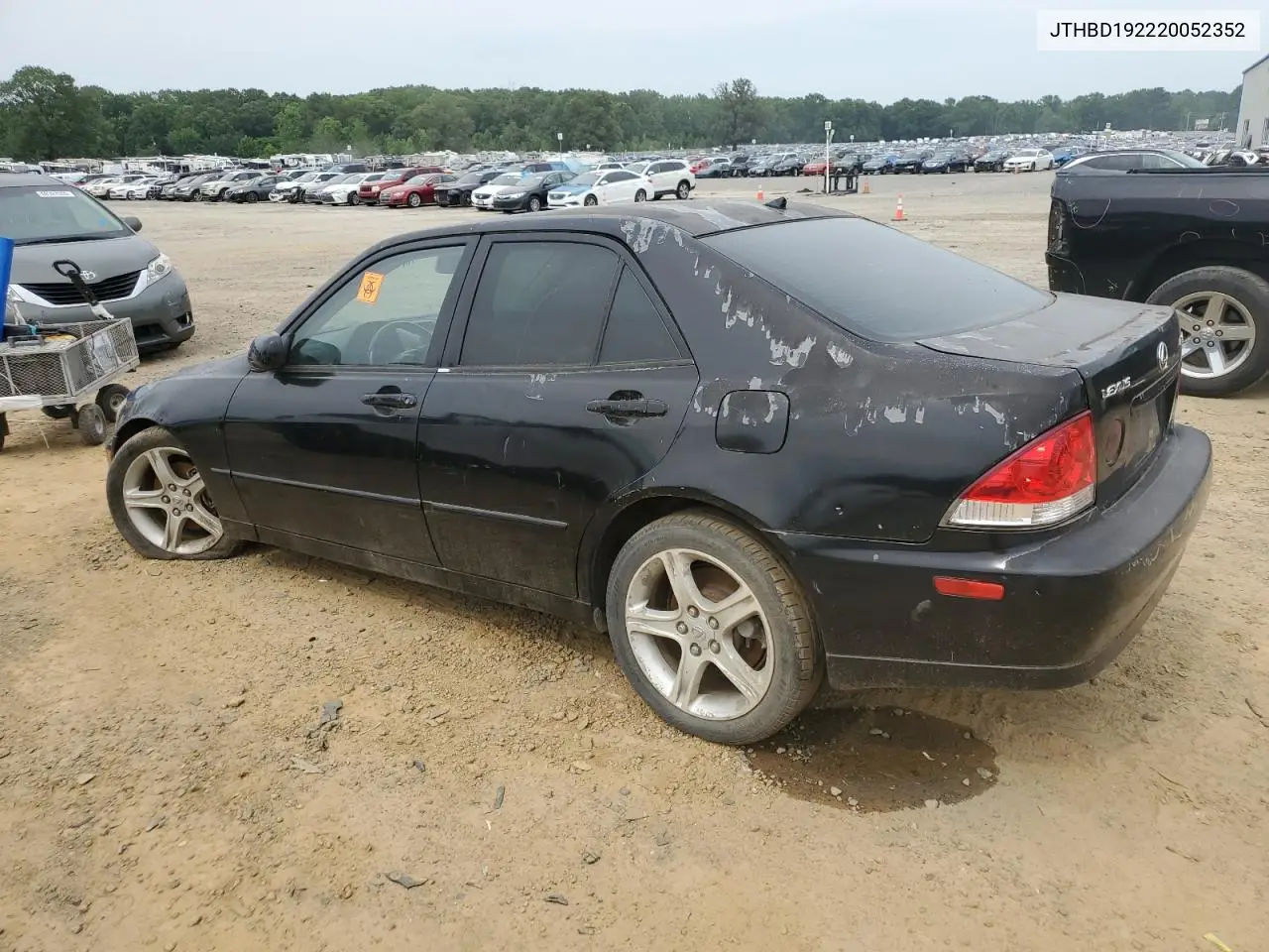 2002 Lexus Is 300 VIN: JTHBD192220052352 Lot: 60574305
