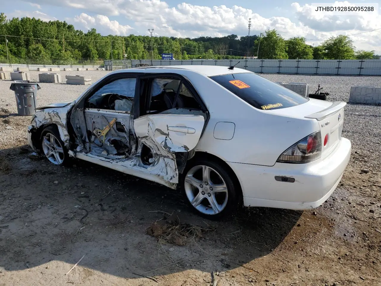 jthbd192850095288 JTHBD192850095288 2005 Lexus Is 300