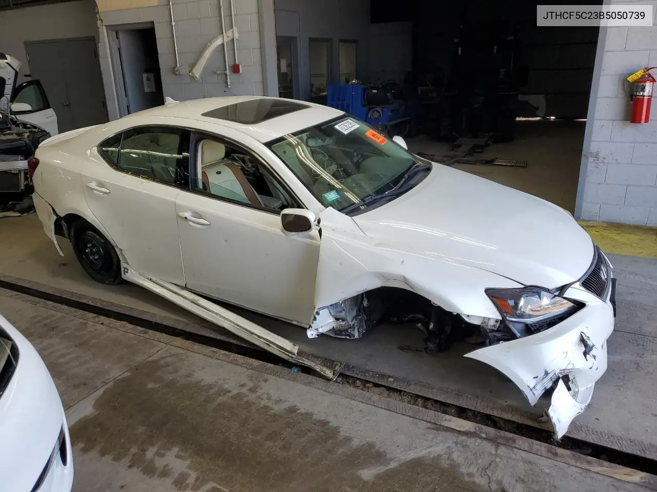 2011 Lexus Is 250 VIN: JTHCF5C23B5050739 Lot: 62362395