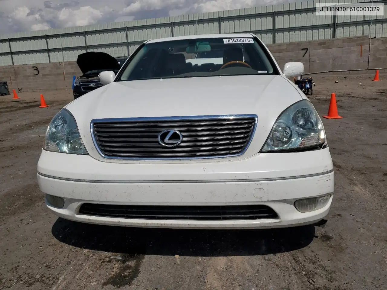 2001 Lexus Ls 430 VIN: JTHBN30F610001329 Lot: 61620875