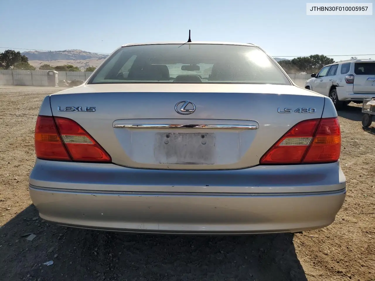 2001 Lexus Ls 430 VIN: JTHBN30F010005957 Lot: 62969855