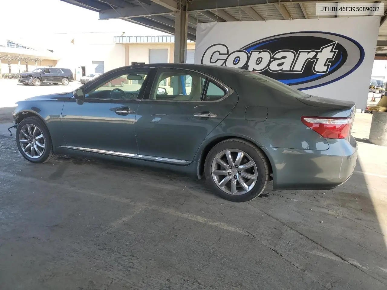 2009 Lexus Ls 460 VIN: JTHBL46F395089032 Lot: 56168925