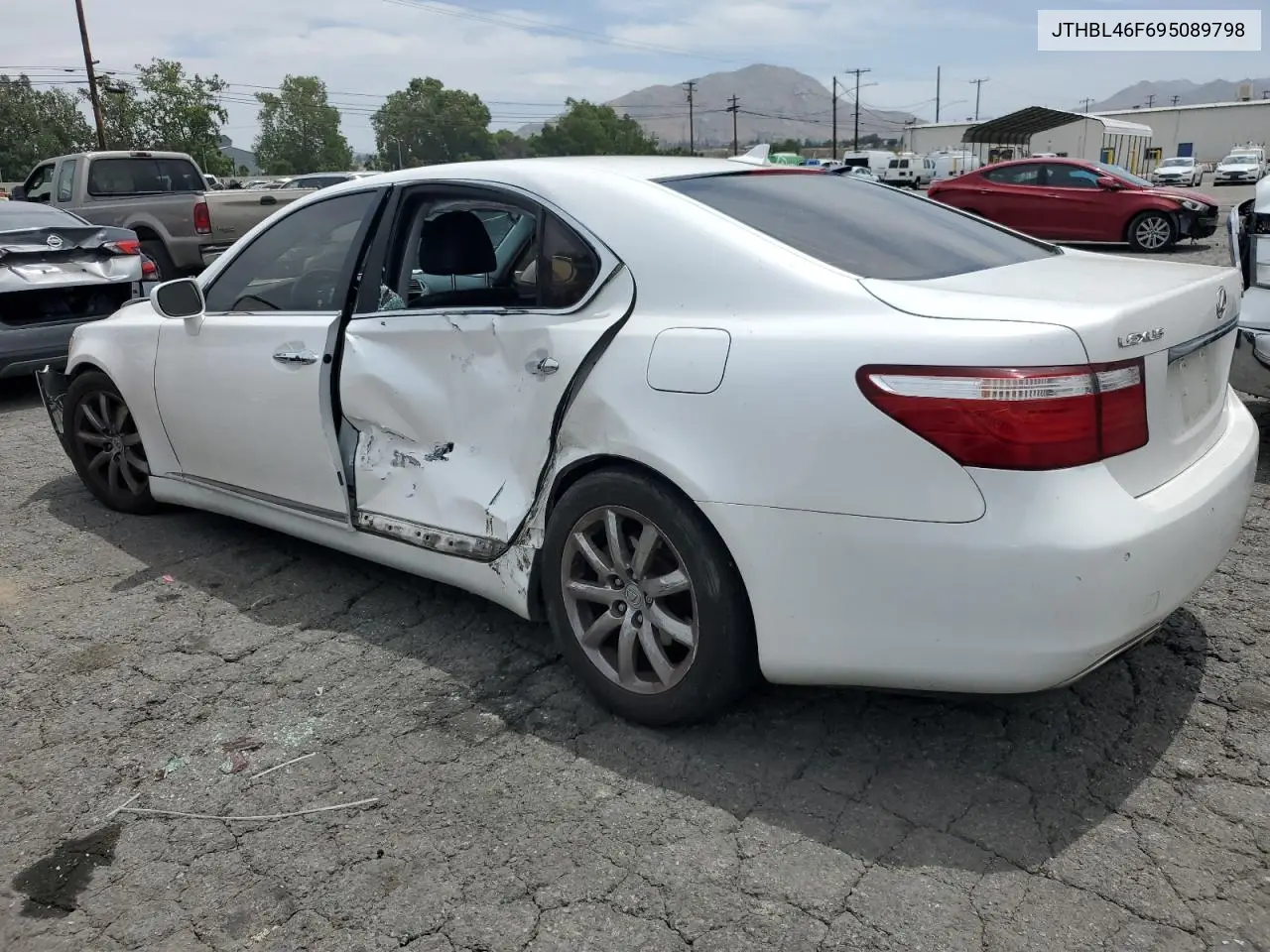 2009 Lexus Ls 460 VIN: JTHBL46F695089798 Lot: 56556675