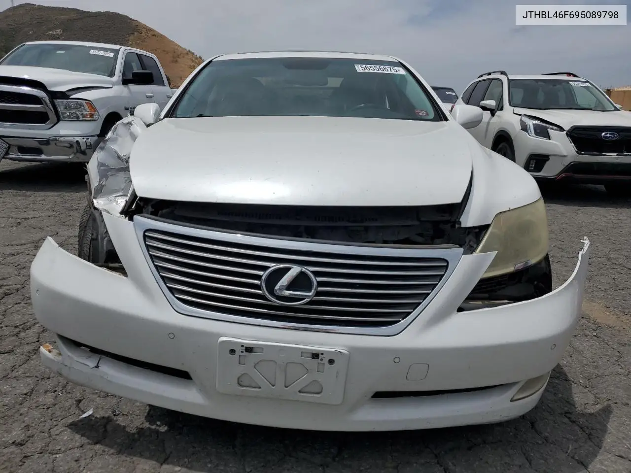 2009 Lexus Ls 460 VIN: JTHBL46F695089798 Lot: 56556675