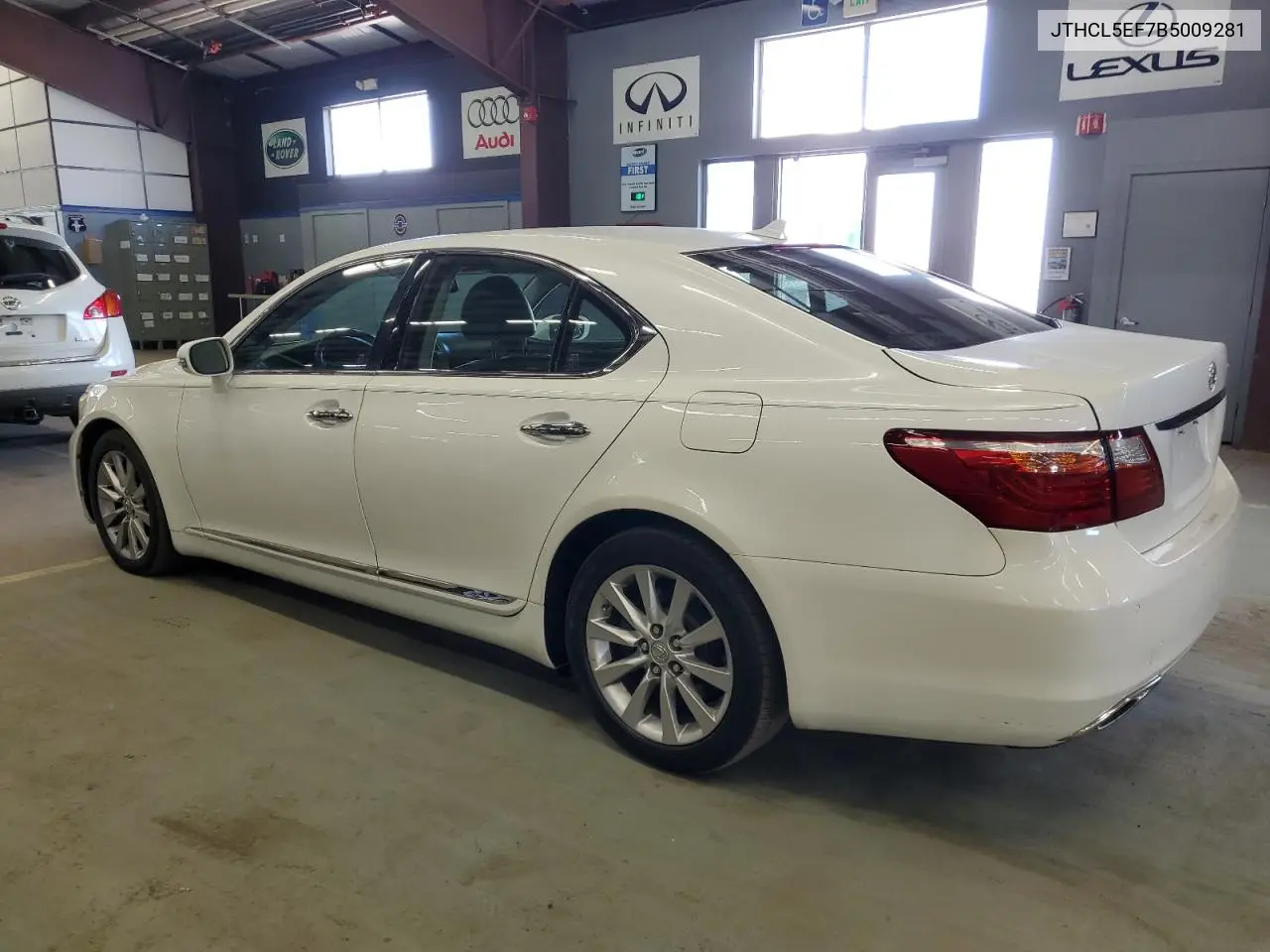2011 Lexus Ls 460 VIN: JTHCL5EF7B5009281 Lot: 62846505