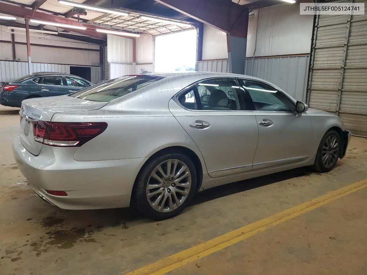 2013 Lexus Ls 460 VIN: JTHBL5EF0D5124741 Lot: 61571985